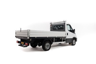 KAV Autoverhuur pickup enkele cabine 4.5m zijkant